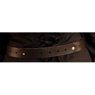 Ceinture de cuir large, avec rosette